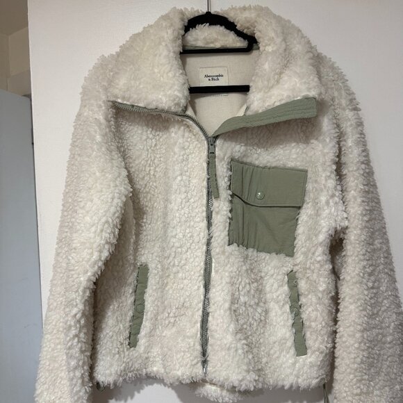 🤍🌿 Abercrombie& Fitch Full-Zip Utility White Sherpa Jacket Size M 🤍🌿 - Picture 3 of 16